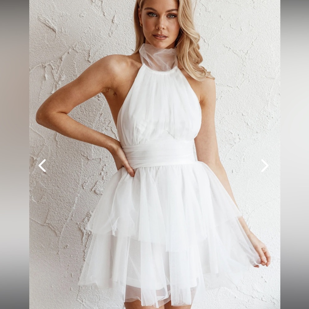 Selfie Leslie Here Comes The Sun Andria Halterneck Tulle Mini Dress in White